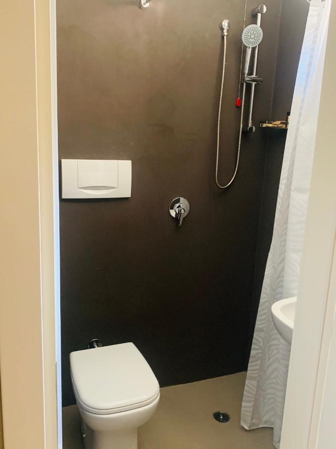 Single Room,1003593459:JPEG