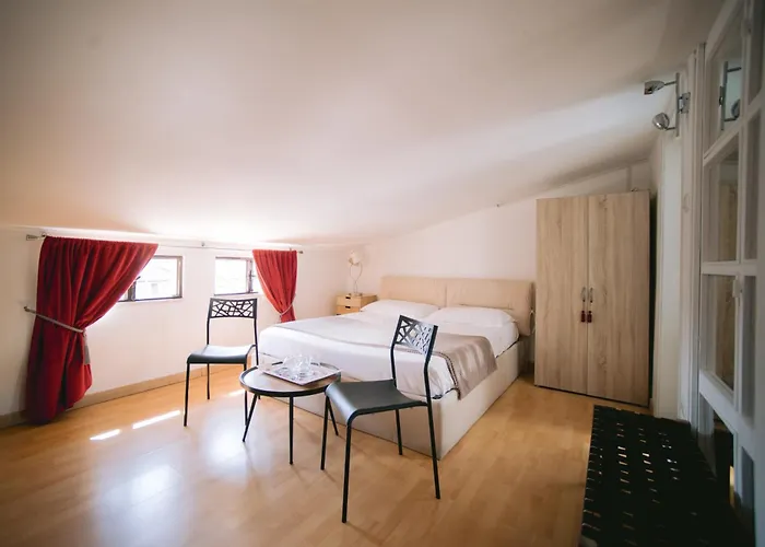 Albergo centrale: Casa Cavour